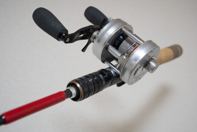 【IT】RYOBI CASPRO 400 ベイトリール IT】RYOBI CASPRO 400 ベイトリール